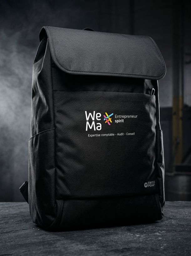 Sac à dos urbain noir de marque Swiss Peak personnalisé avec le logo WeMa.